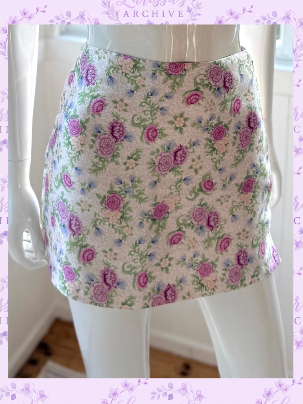 Sugar Thrillz Dolls Kill Blooming Polaroid Fever Floral Jacquard Mini Skirt | XS - Picture 2 of 9